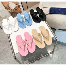 Flip Designer Women Flops Slippers Nappa Slides Embroidery Shoes Rubber Bottom Solid Leather Sandals e842