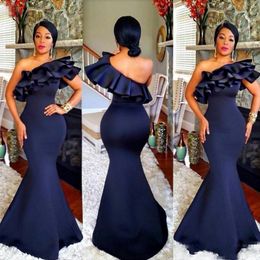 2020 Navy Blue Cheap Mermaid Bridesmaid Dresses One Shoulder Ruffles Tiered Sweep Train Plus Size African Vestidos Party Maid of Honour 263S