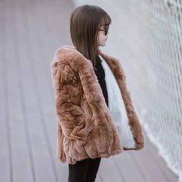 Jackets 2024 Fashion Winter Children Girls Thick Warm Long Real Fur Coats Kids Soft Outerwear Baby Jacket Overcoat W199