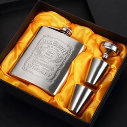 Pocket Portable Stainless Steel Hip Flask 7oz Wine Mug Wisky Bottle With Box Mini Drinkware Alcohol For Drinker Men Gifts 240516