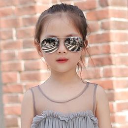 Occhiali da sole oversize Bambini classici occhiali da sole vintage per designer per ragazze/boy graziosi occhiali oculos de sol gafas l2405