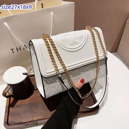 Luxury Designer Handbag For Men And Women High Quality Diagonal Bag Embossed Chain Underarm Bag Light Luxury Tote Bag Large Capacity Shopping Bag 62OH