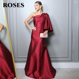 Party Dresses ROSES Burgundy One Shoulder Evening Dress Three Quarter Sleeves Charming Prom Ruched Stain Vestidos De Noche
