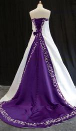 Dresses 2022 White and purple Embroidery Wedding Gown Country Rustic Bridal Gowns Unique Plus Size Wedding Dress Sweep Train234H