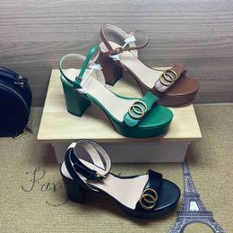scarpe designer sandali da donna sandalo formale talloni spessi tacchi alti alti 100% cuoio da ballo da ballo cinghia metallo con fibbia con tacco alto tallone scarpe di grandi dimensioni 35-42 con scatola