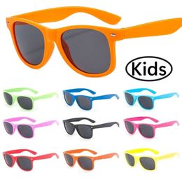 12 Colours Trendy New Children Sunglasses Fashion Square Outdoor Goggle Shades for Kids Boys Girls UV Preotection Sun Glasses L2405