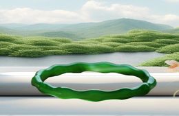 Chinese Natural Emerald Green Chalcedony Hand Carved Bamboo Water Ripple Bracelet Fashion Jewelry Women039s Green Agate Bracele1251568