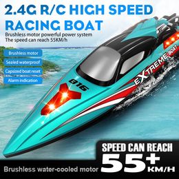 55km/h High Speed Racing Boats HJ816 Brushless Rc Boat 2.4Ghz Professional Remote Control Model Speedboat VS WLtoys WL916 Toys 240516