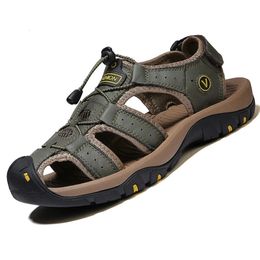 Leather Sandals for Men Summer Outdoor Beach Shoes Casual Hiking Mens Clog Sandals Platform Gladiator Man Flat Slippers 2023 240510