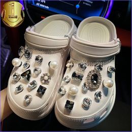 Brand Jewellery Chains Charms Designer DIY Rhinestone Shoe Decoration Charm for Croc JIBS Clogs Kids Women Girls Gifts 246Z