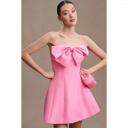 Party Dresses Cute Pink Mini Short Strapless Evening Dress With Bow Fashion Female Formal Banquet Prom Gowns