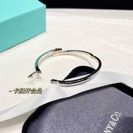 Designer Brand New TFF Edge Narrow Edition Ring with Diamond Bracelet Minimalist Instagram Luxury and Cold Style for Girls