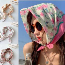 Bandanas Durag 2024 New small-sized silk scarf with floral neck scarf hair strap womens cotton linen headband collar Shl 58x58cm soft J240516
