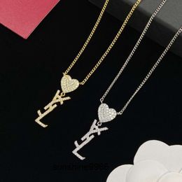 Top Quality Luxury Brand Necklaces Full Diamond Pendant Heart Stamp Love Necklace Women Designer Jewelry