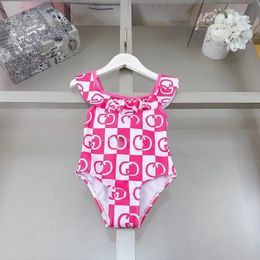 Flickor badkläder barn designer badflicka en bit baddräkter full brev tryck bowknot strandpool bikinis 10 stilar