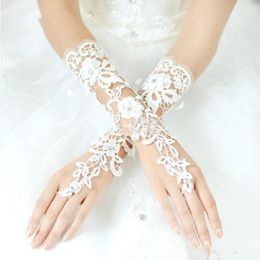 Custom Made Vintage Fingerless Bridal Gloves Fabulous Lace Diamond Flower Glove Hollow Wedding Dress Accessories 2347