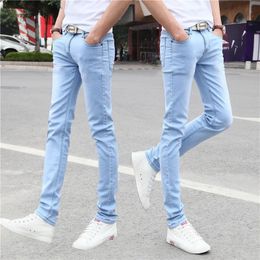 Jeans dritti estivo da uomo in forma coreana slim fit piccolo piede largo per uomo pantaloni in denim in vita elastico 240517