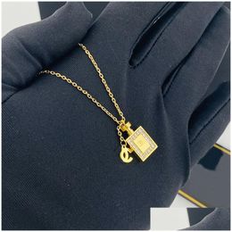 Pendant Necklaces C Pandent Necklace Luxury Designer Jewelry For Woman Men 18K Rise Gold Sier Per Pineapple Chain Diamond Fashion Part Ot8Aq