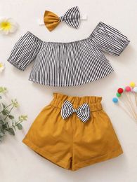 Clothing Sets 0-2 year old newborn baby girl summer shoulder strap short sleeved with a bow solid Colour short sleeved set J240518