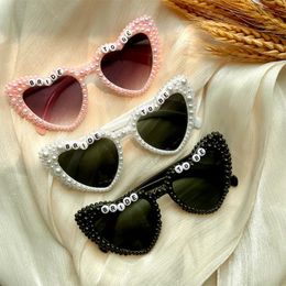 Bride to be black pink white pearl heart sunglasses summer beach Wedding disco cowgirl Bridal Shower Bachelorette hen party gift 240517