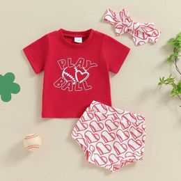 Kleidungssets 2024-04-05 Lioraitin Baby Girls Summer Set Letter Drucken kurzarmes T-Shirt und herzgedrucktes kurzes Ärmel süßes Stirnband-Set J240518