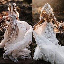 Bohemian Off Shoulder Wedding Dresses 2021 Fairy Tulle Skirt Sexy Backless Lace Appliqued Floral Country Outdoor Bride Gowns 2255