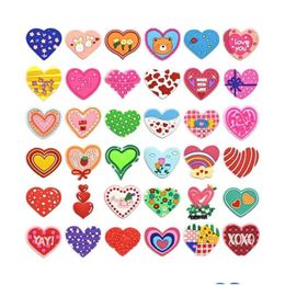 Shoe Parts & Accessories 36Pcs Heart-Shaped Series Charms For Clogs Bogg Bag Bubble Slides Sandals Pvc Decorations Beach 240509 Drop D Dhhaj