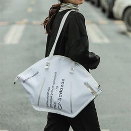 Shoulder Bags Mask Large Capacity Casual Canvas Tote Creative Hobos Female Fashion Trendy Ladies Shopper Woman Handbag