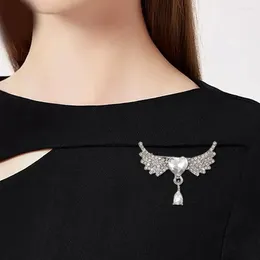 Brooches Exquisite Love Crystal Wing Brooch For Women Rhinestone Metal Lapel Pins Pendant Badges Jewelry Accessories Gift