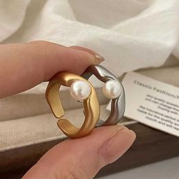 Band Rings Korean Golden Pearl Ring Womens Vintage Simple Irregular Open Adjustable Fingers RwedBride Jewelry Gift J240516
