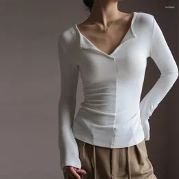 Women's T Shirts Autumn And Winter V-neck Bottom Shirt For Inner Layup Design Sense Top White Long Sleeved T-shirt