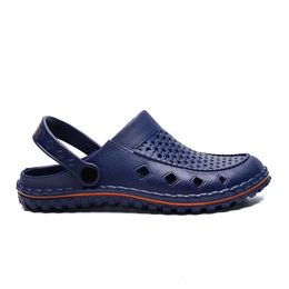 wholesale cross-border 2024 slippers men womens hole sandals shoes breathable lightweight sandal and slipper fashion casual beach trainer code: 36YD-7001 10fa wos
