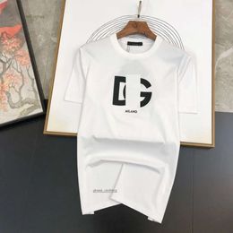 2024 Men Women Designers Tshirts Loose Oversize Tees Apparel Fashion Tops Mans Casual Chest Letter Shirt Luxury Street Shorts Sleeve Clothes Mens Tshirts S-4Xl 44 98