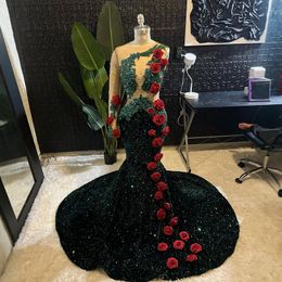 Hunter Green Prom Dresses for Black Women Illusion Velvet Promdress for Special Occasions Appliqued Beaded Lace Flowers Rhinestones Decorated Birthday Gown AM968