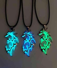 Luminous Dragon Necklace Glowing Night Fluorescence Antique Silver Plated Glow In The Dark Necklace for Men Women Party Hallowen G9610529