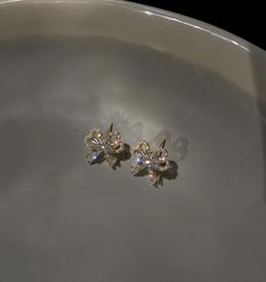 Real Gold Plating 925 Silver Needle Pearl Diamond Bow Stud Earrings Korean Simple Earrings Selling Temperament eardrop Women7770425