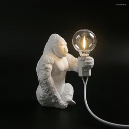 Table Lamps The Creative Animal Lamp Orangutan Decoration LED Nordic Gorilla Light For Office Bedroom