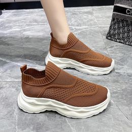 Casual Shoes 2024 High Quality Comfortable Women Sneakers Slip-on Round Head Lightweight Solid Color Breathable Ladies Sports