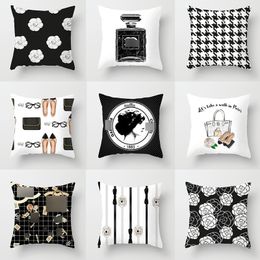 Designer Luxury Letter Pillow Bedding Home Room Decor Pillowcase Couch Chair Black White Cushion Car Multisize Men Women Casual Pillows