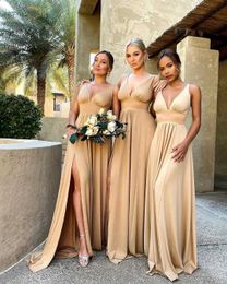 Runway Dresses Dp V-neck Maxi bridesmaid dress with slit long ball dress suitable for womens wedding parties a formal evening dress on the front line T240518