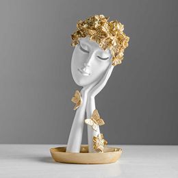 Decorative Objects Figurines Face mask half face ornaments Resin handicrafts Modern household character TV cabinet bookshelf H240517