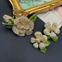 Brooches SHMIK Women Men Vintage Middle Design Flower Full Crystal Badges Classic Retro Floral Rhinestone Party Banquet Pins