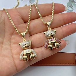 Pendant Necklaces 2023 Fashion Cute CZ Crystal Teddy Bear Necklace Womens Gold Plated Heart Bear Necklace Animal Jewellery Gift J240516