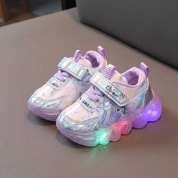 Athletic Outdoor Kids Shiny Light Sneakers Spring And Autumn New Girls Glowing Shoes Childrens LED Light-up Sneakers Boys Mesh Luminous Shoes Y240518