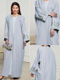 Ethnic Clothing Fashion Flowers Embroidery Open Abaya For Women Dubai 2024 Plain Kimono Muslim Turkiye Elegant Cardigan Gown Islam