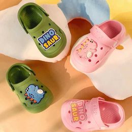 Slipper New Kids Baby Sandals Girls Boys Cute Infant Non-slip Slippers Soft Bottom Toddler Home Shoes Children Hole Cool Sandal Slipper Y240518