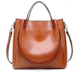 Shoulder Bags Luxury Women Tote Vintage Oil Wax Leather Fashion Female Messenger Bag Casual Bucket Ladies Large