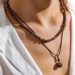 Pendant Necklaces Salircon Vintage Ethnic Geometry Gravel Chain Kravik Necklace Bohemian Coconut Shell Wood Bead Chain Mens Necklace J240516