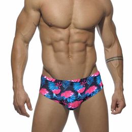 Men's Swimwear Summer Mens Swimming Briefs Pouch Pad Triangle Swimsuit Bikini Sexy Swimwear Trunks Sport Beach Board Flower Print Bathing Suit Y240517