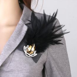 Brooches Fashion Jewelry Vintage Brooch Pins Black Feather Crystal Crown Pin For Jeans Waist Dress Party Fancy Costume Accessory